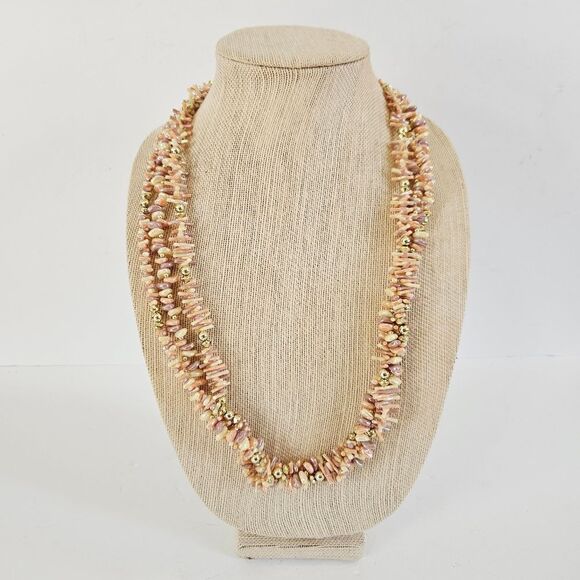 Vintage Jewels By Carle Deadstock Pink Coral Chip Triple Strand Beaded Necklace - Picture 2 of 13